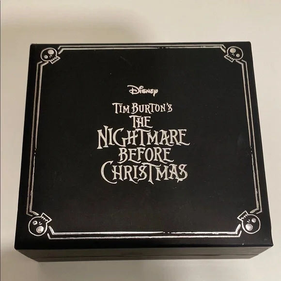 The Nightmare Before Christmas Earring Set - Picture 4 of 5